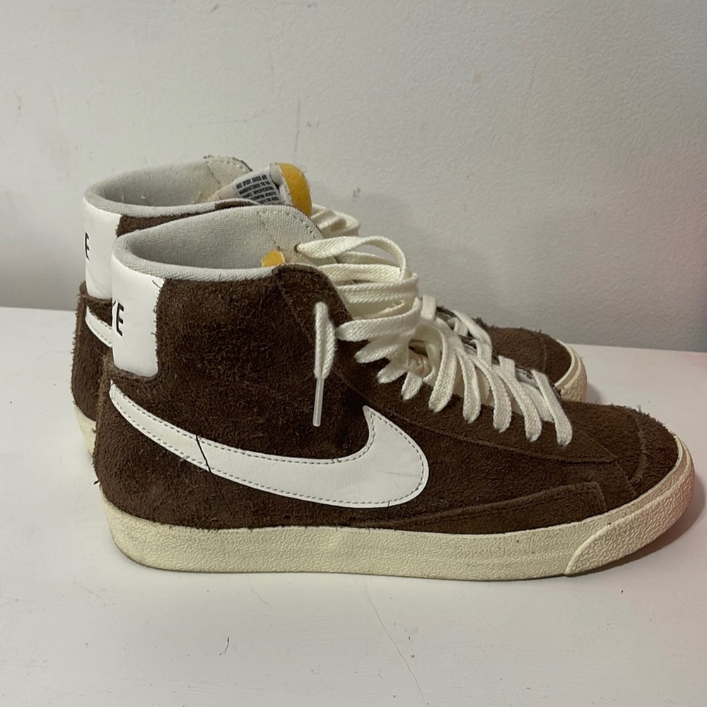 Brown suede blazers Nike